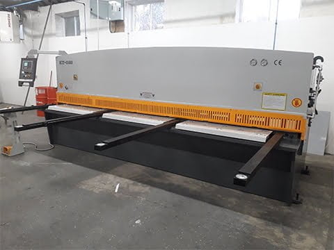 4m 4mm Guillotine in Durham
