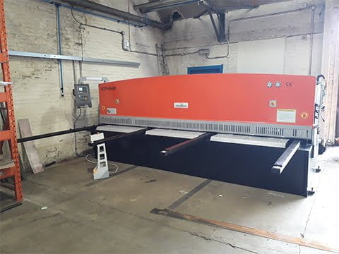 20. 4m 6mm guillotine