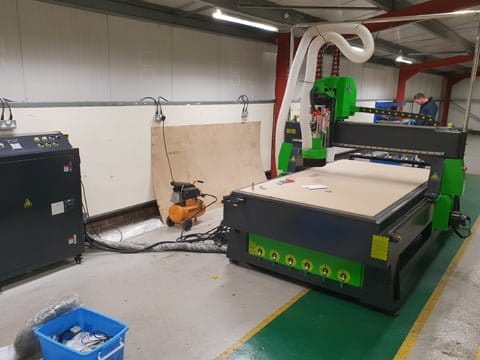 39. cnc router nr heathrow